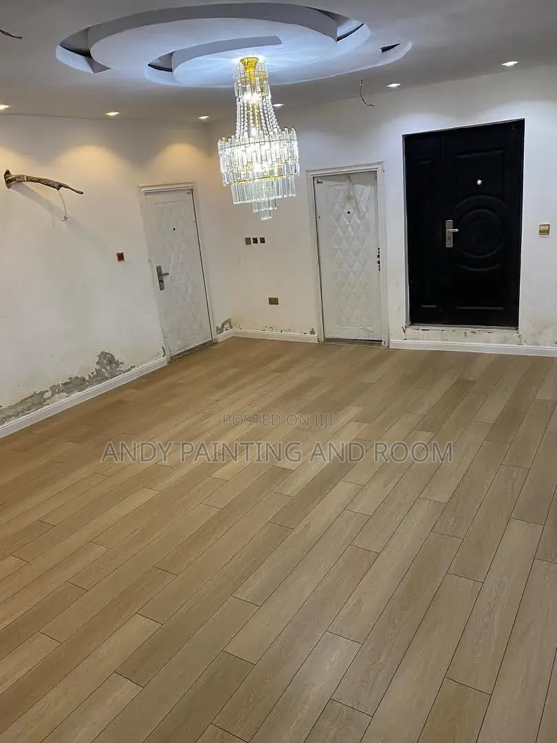 Quality Vinyl Planks – Expertly Installed in Accra