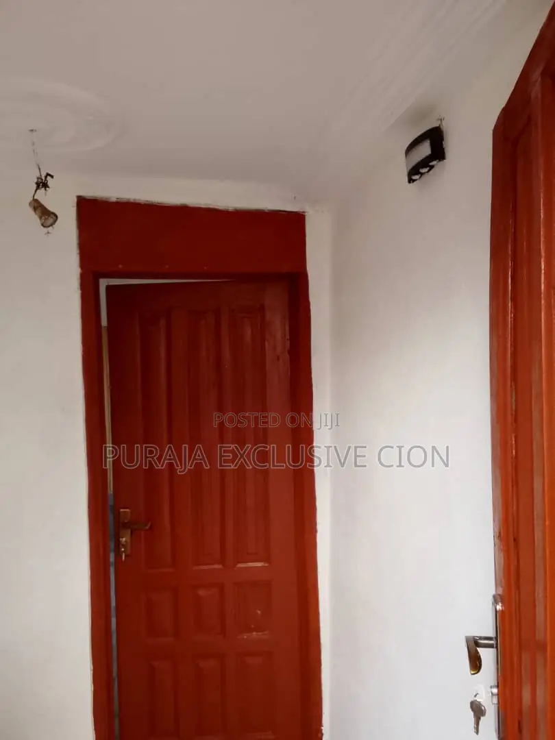 Studio Apartment in Bx, Tseaddo for rent