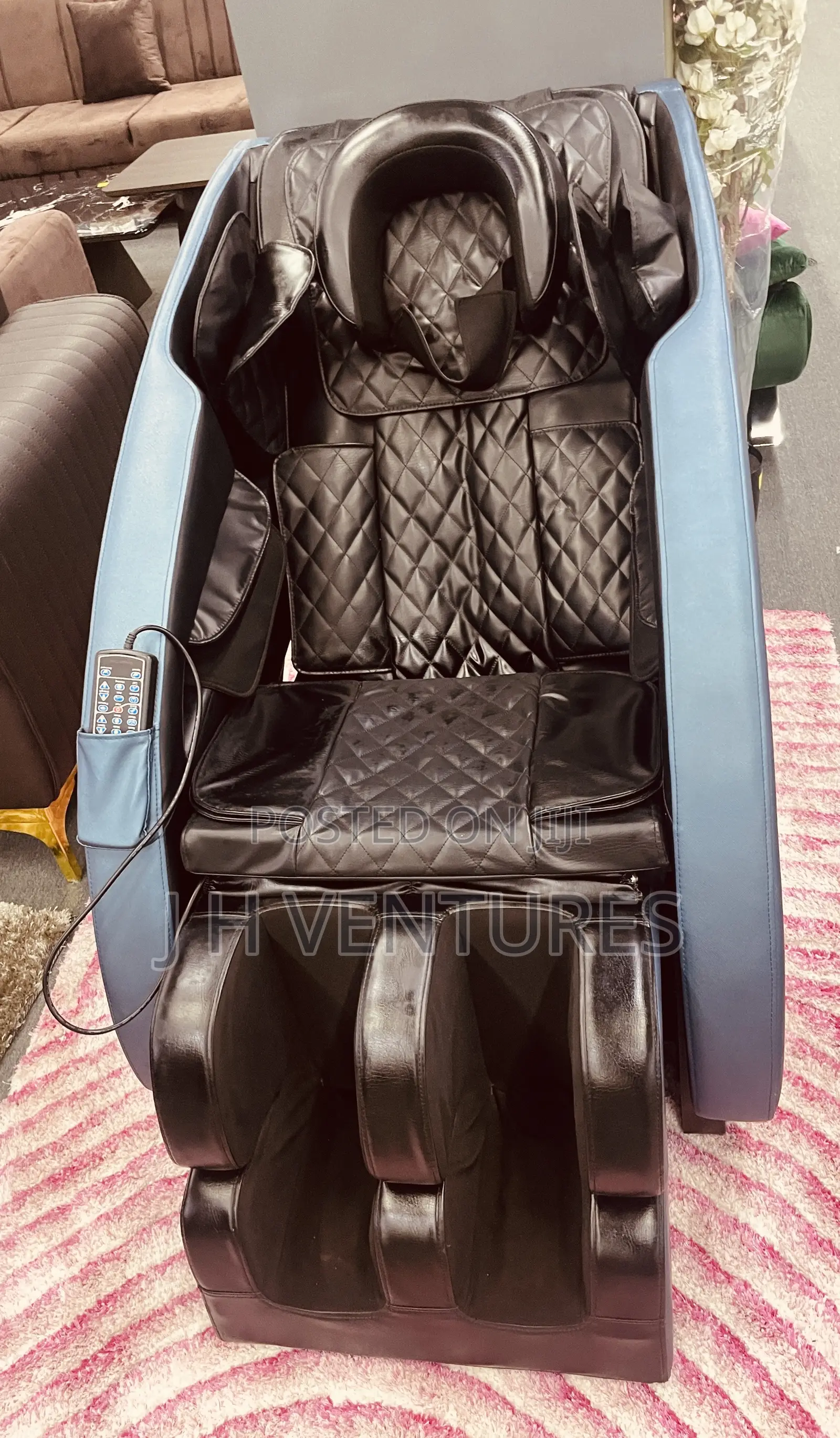 Massaging Sofa