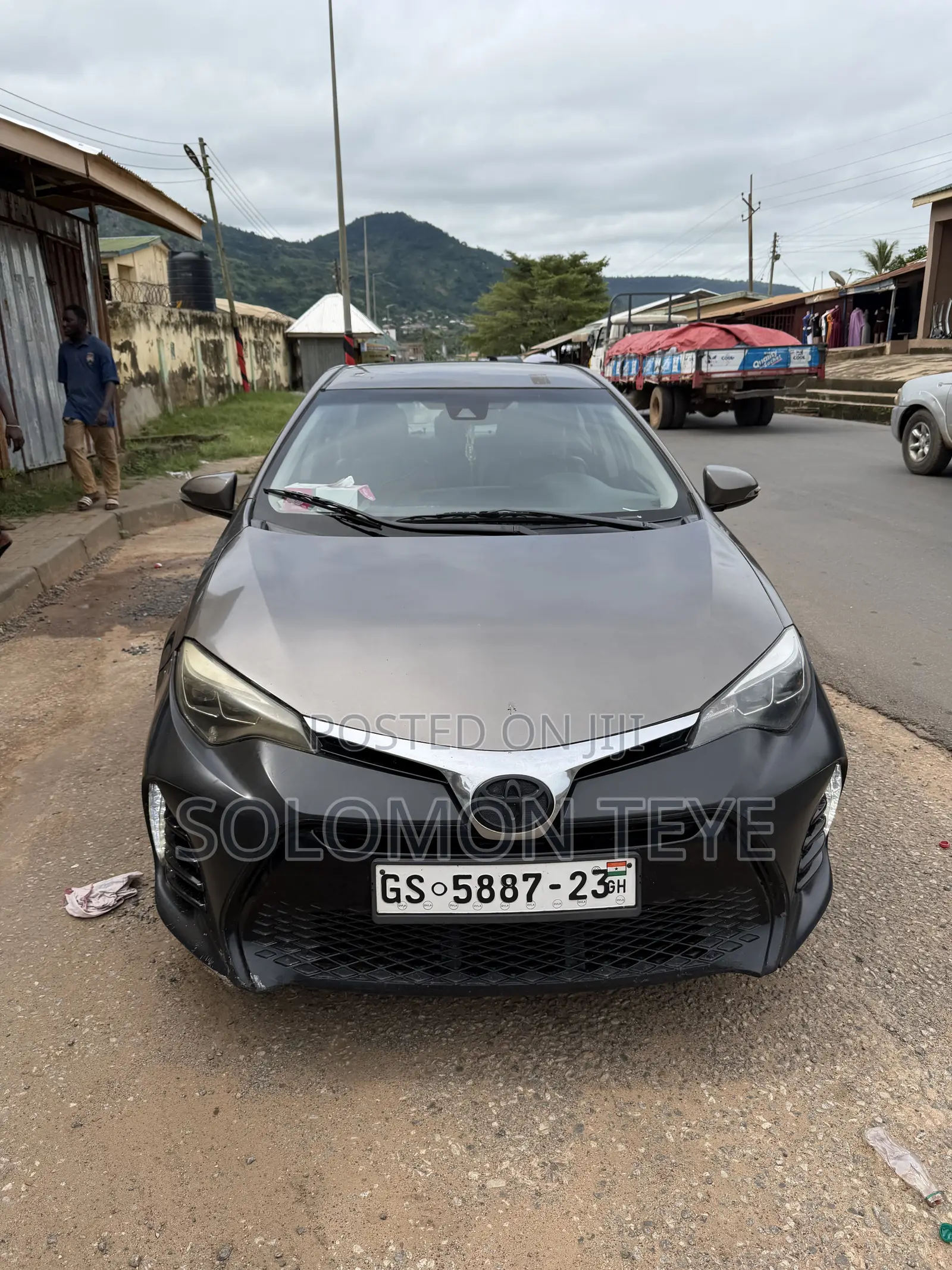 Toyota Corolla SE (1.8L 4cyl 2A) 2019 Gray