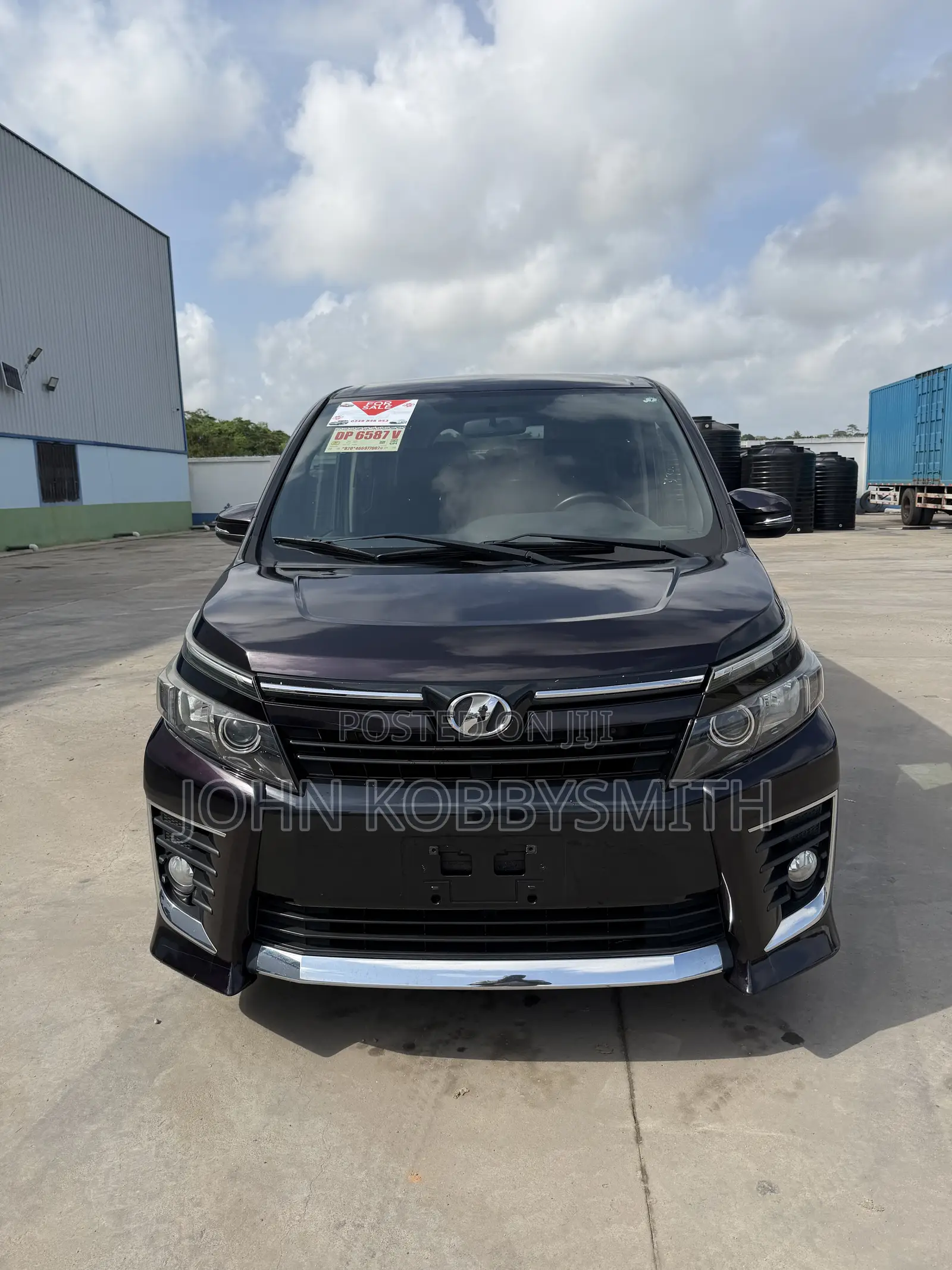 Toyota Voxy 2015 Black