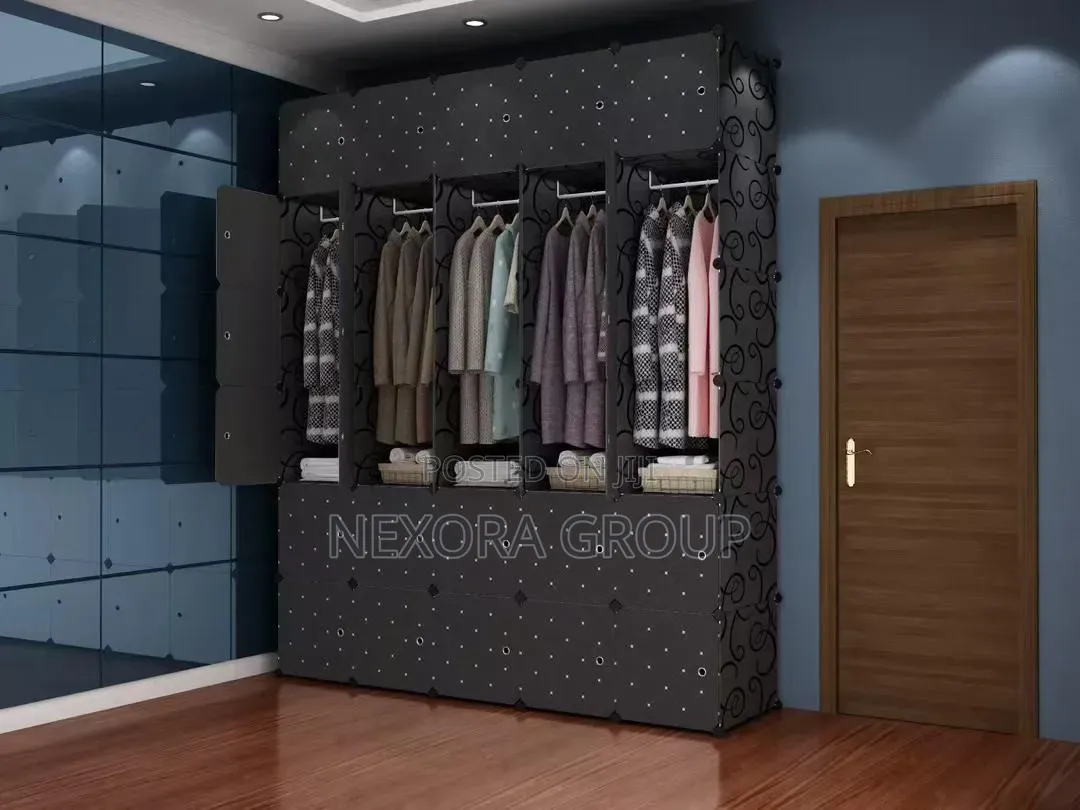 25 Cube Foldable Wardrobe Modern Storage Cabinet