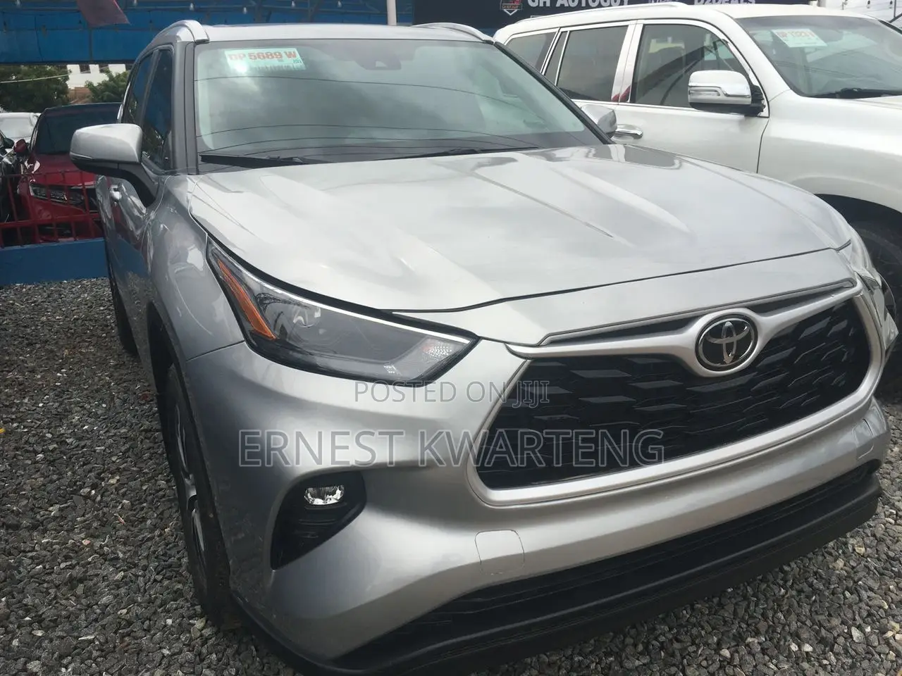 Toyota Highlander XLE 2025 Gray