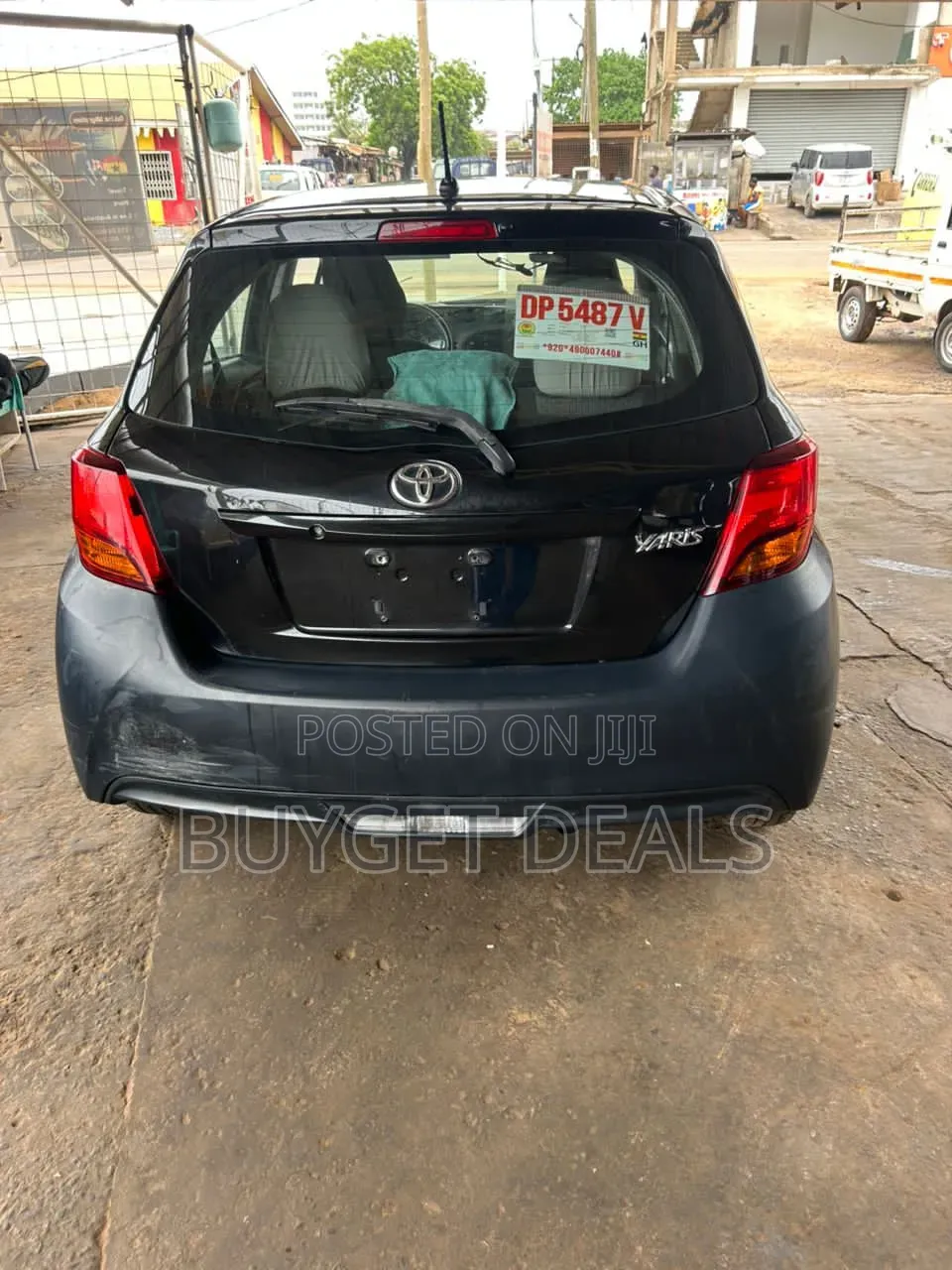 Toyota Yaris LE Hatchback 5dr 2017 Black