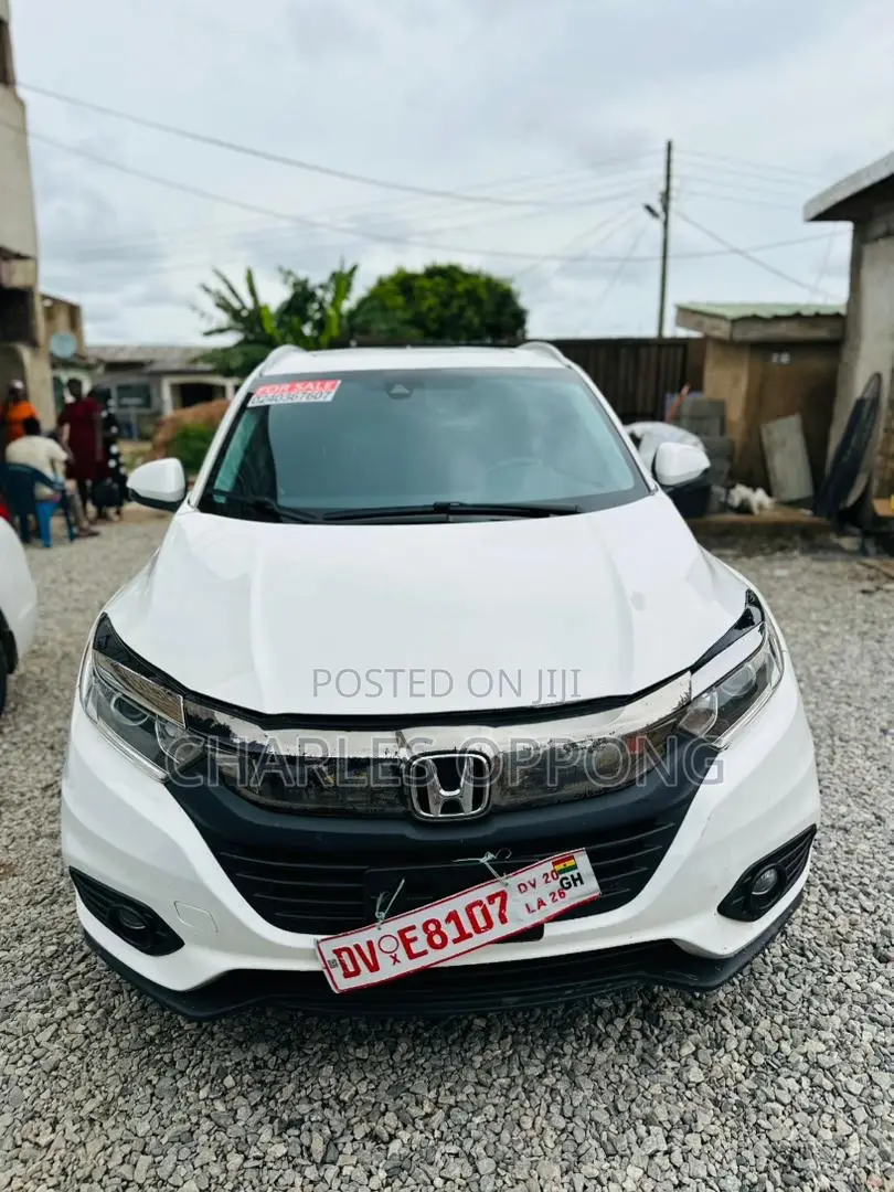 Honda HR-V Touring AWD 2019 White