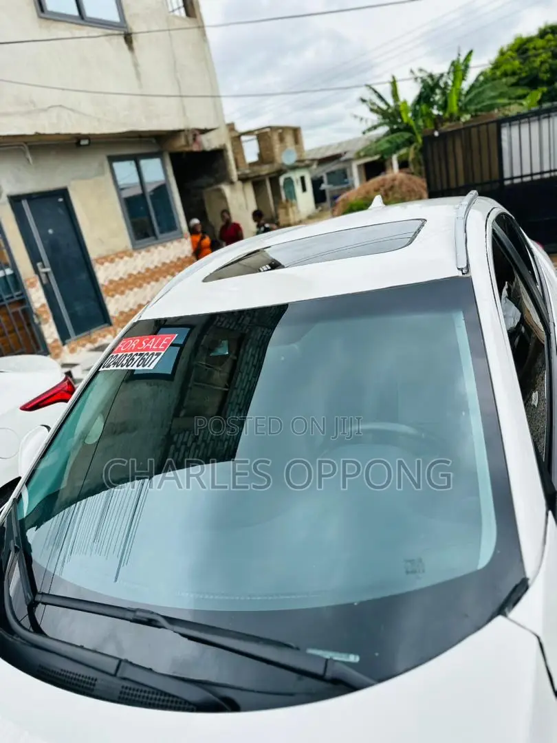 Honda HR-V Touring AWD 2019 White
