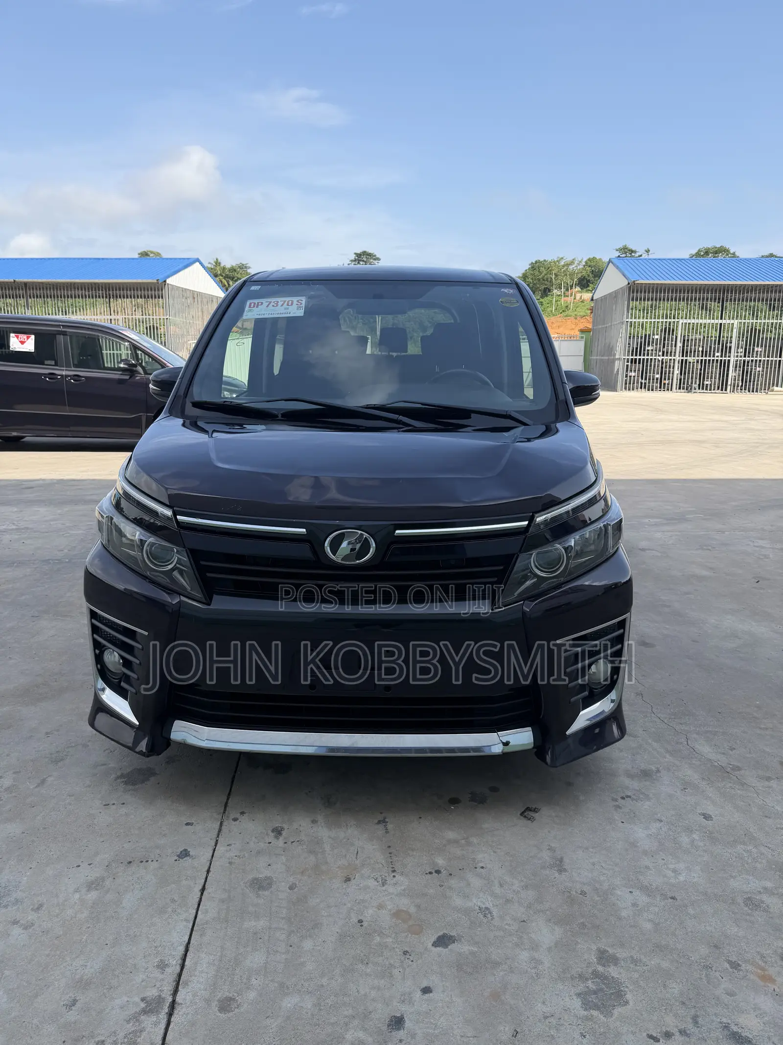 Toyota Voxy 2016 Beige
