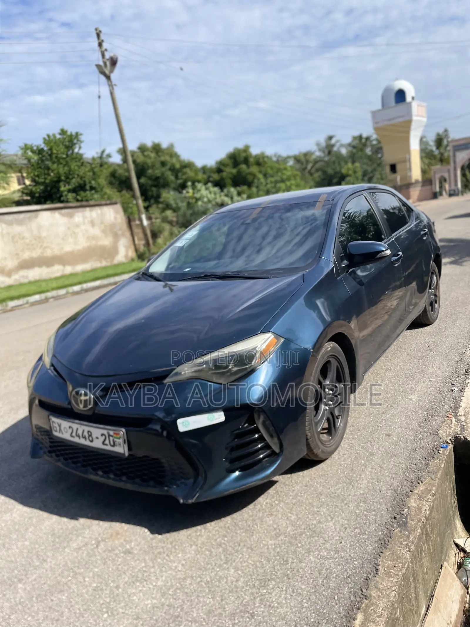 Toyota Corolla 2017 Green