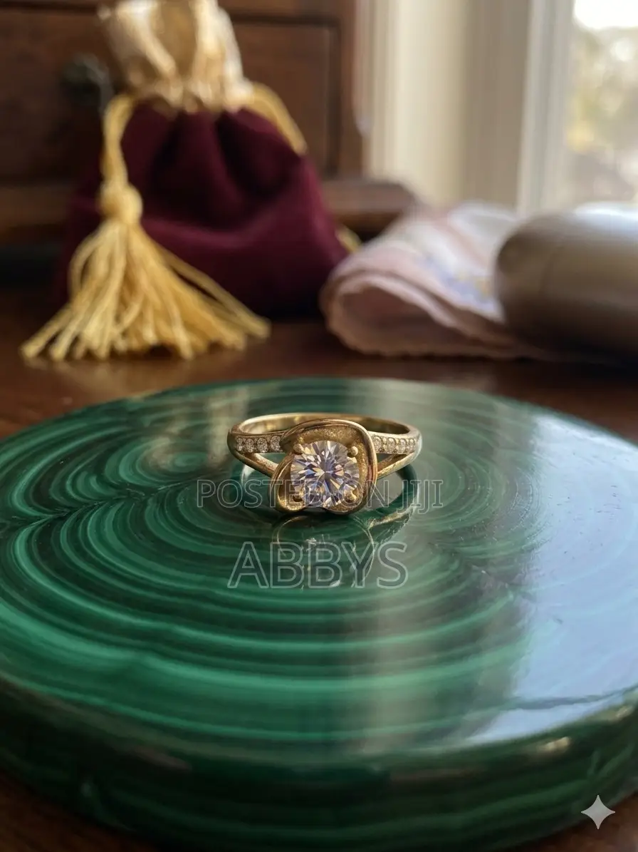 High Quality Ladies Engagement/Promise Ring