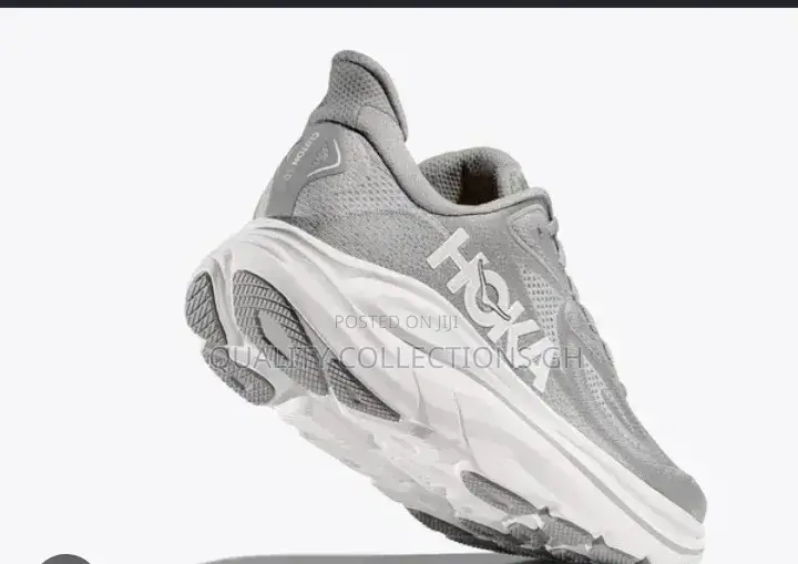 Hoka Clinton 10