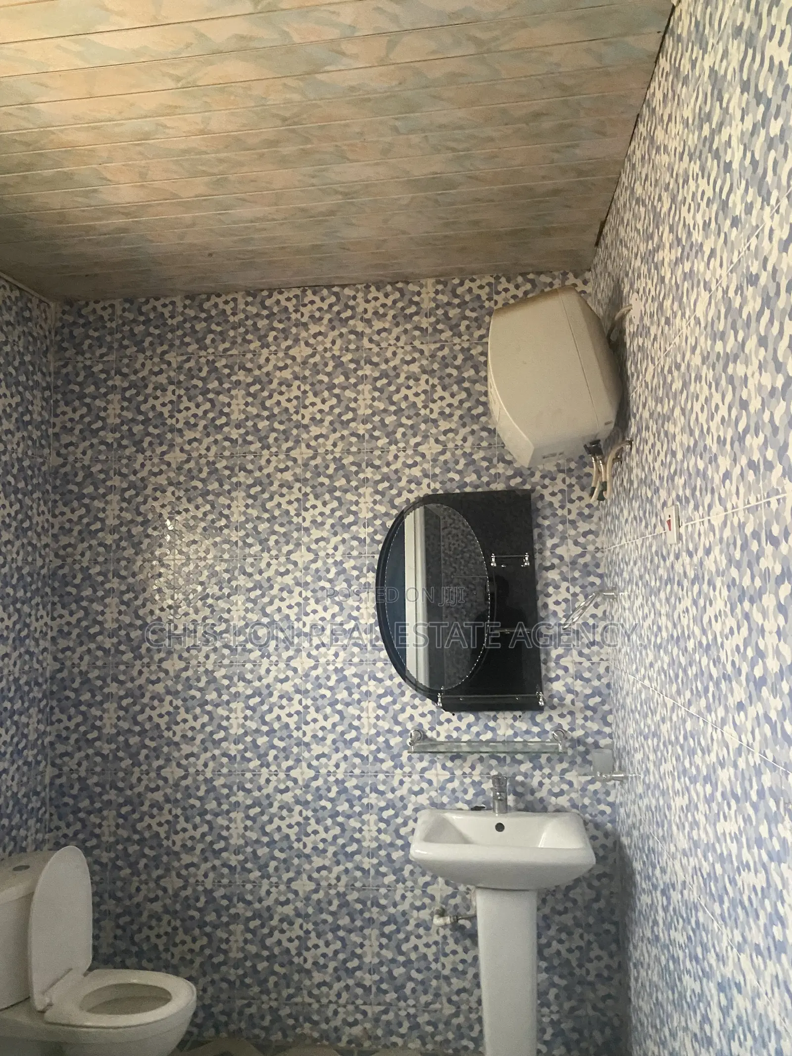 5bdrm Duplex in Kasoa Cp, Opeikuma for rent