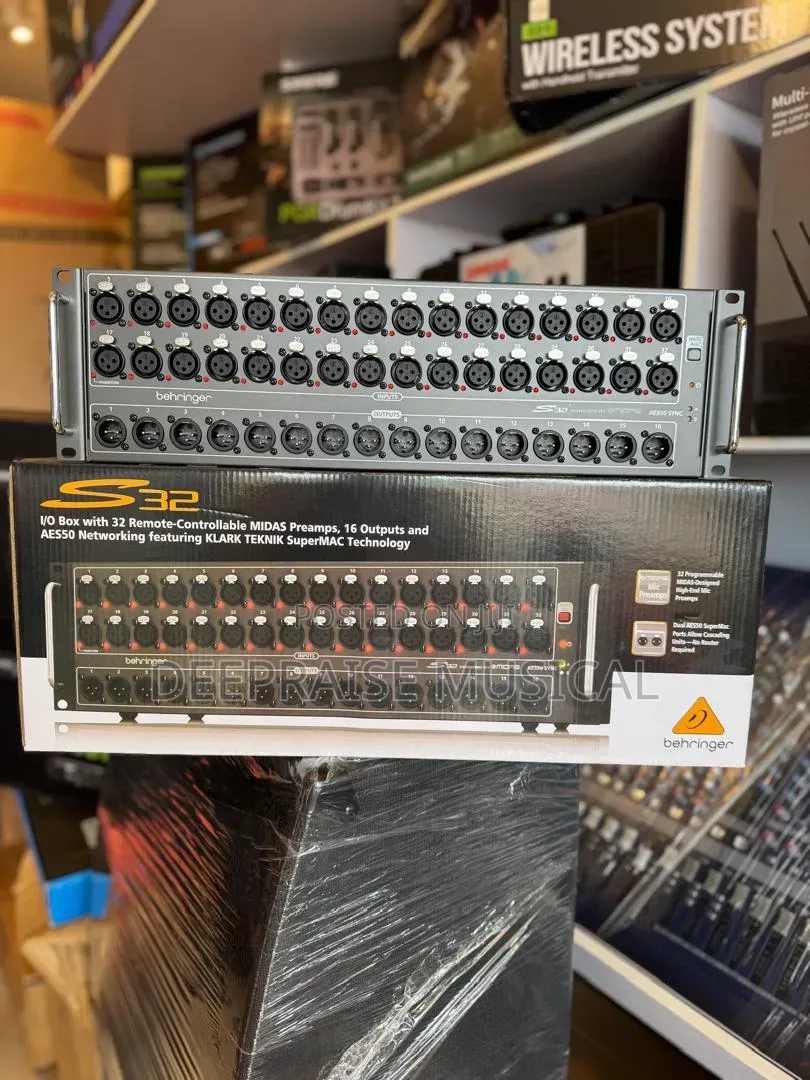 Behringer S32 32-input/16 Output Digital Stage Box