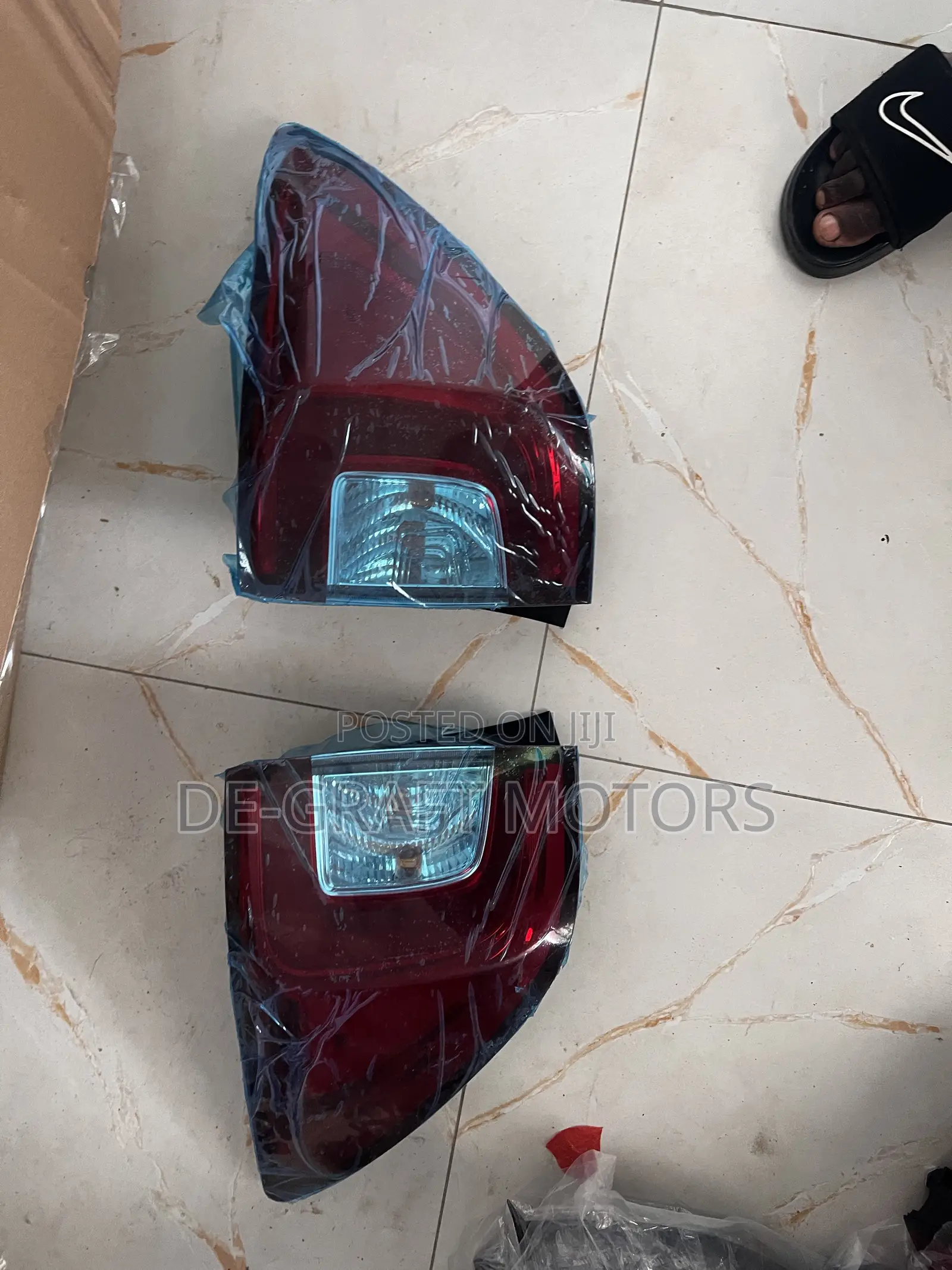 Pilot 18 Taillights Pair