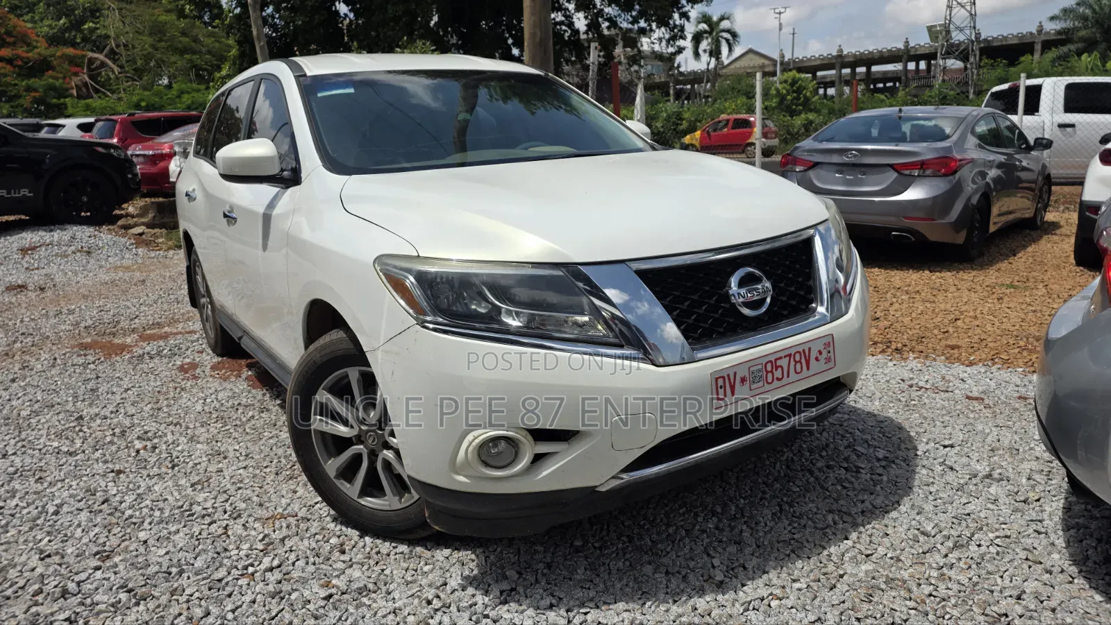 Nissan Pathfinder 2014 White