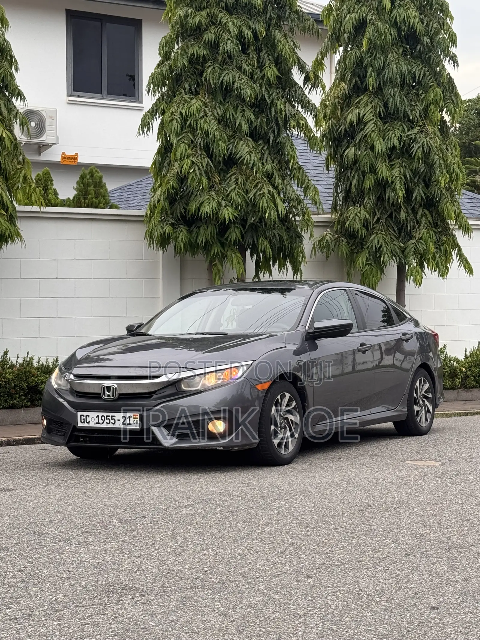 Honda Civic EX 4dr Sedan (2.0L 4cyl) 2017 Gray
