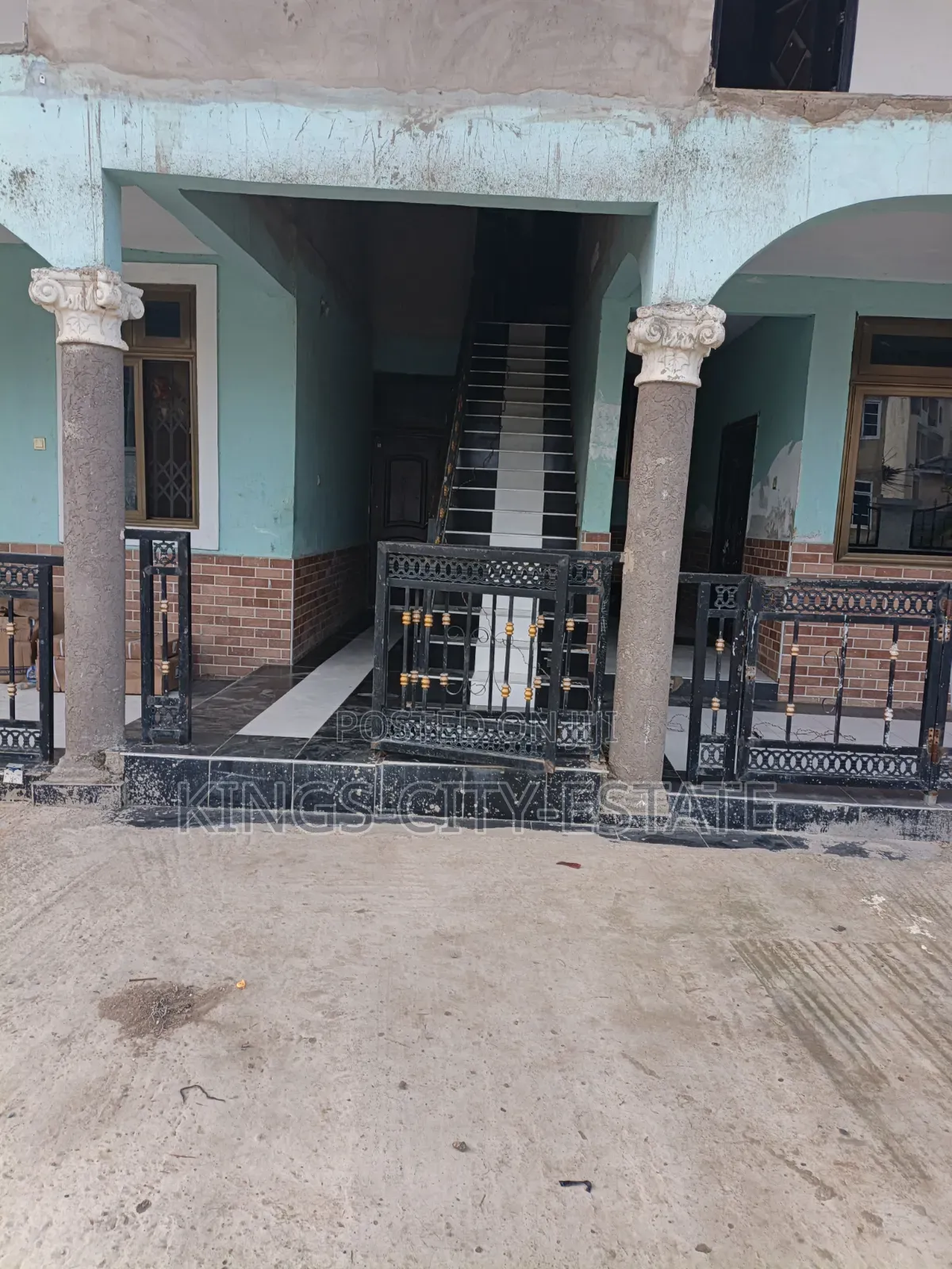 3bdrm Apartment in Pokuase Ayawaso for rent