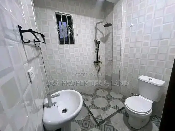 2bdrm Apartment in School Junction for rent