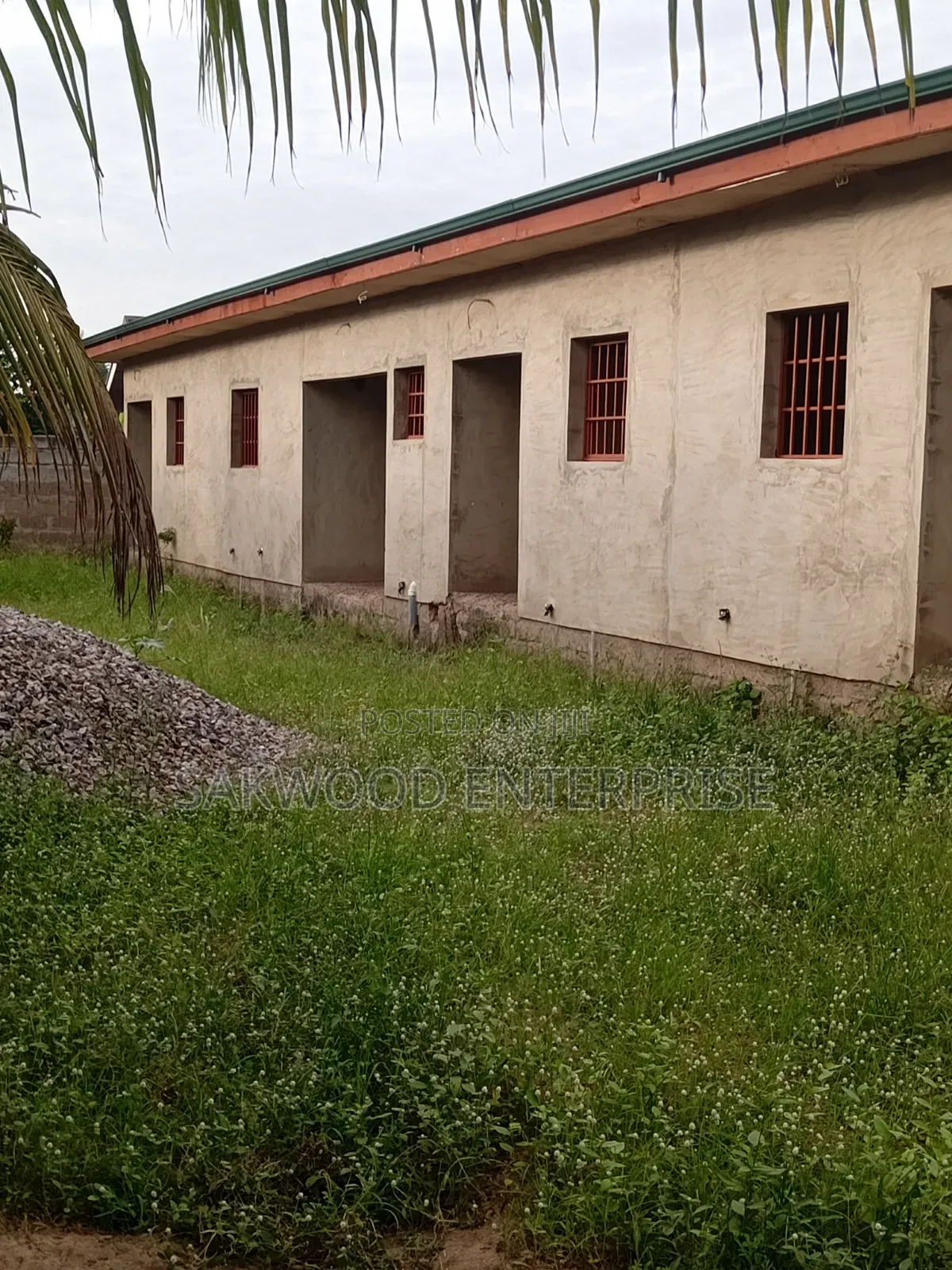 6bdrm Farm House in Sakwood Enterprise, Market for sale