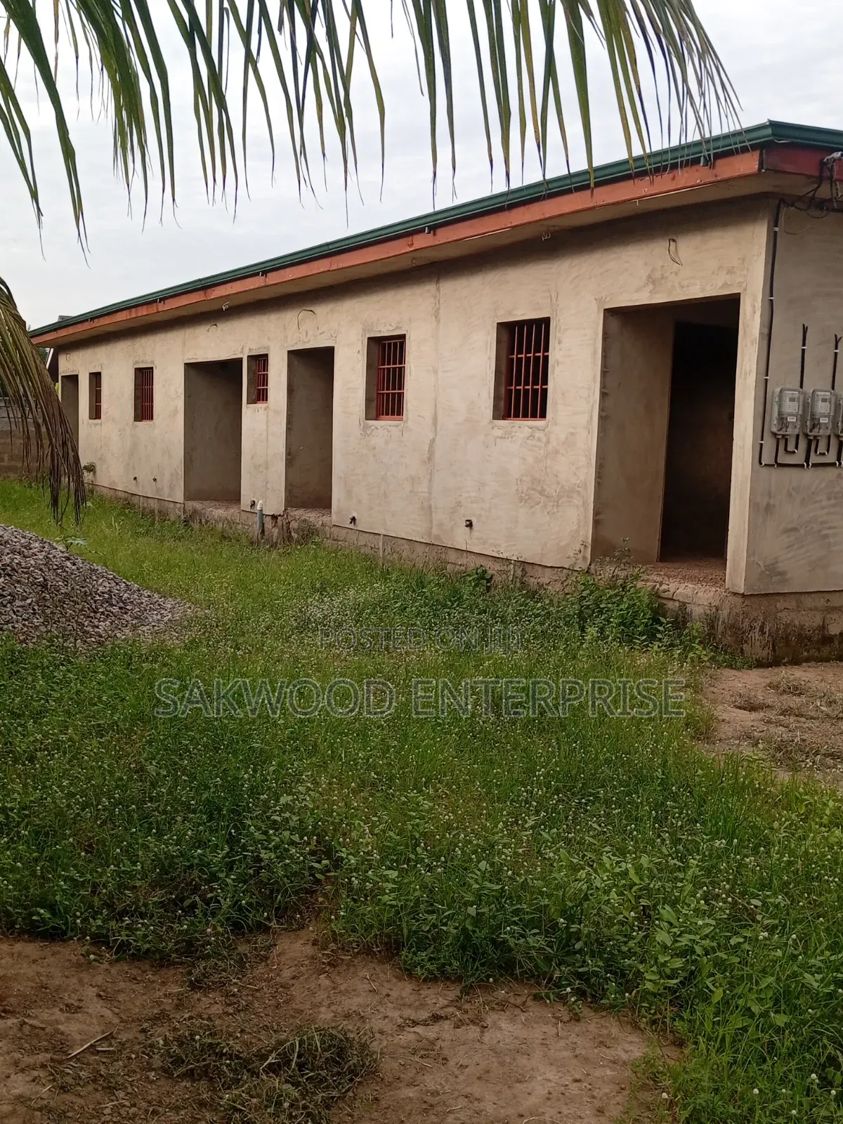 6bdrm Farm House in Sakwood Enterprise, Market for sale