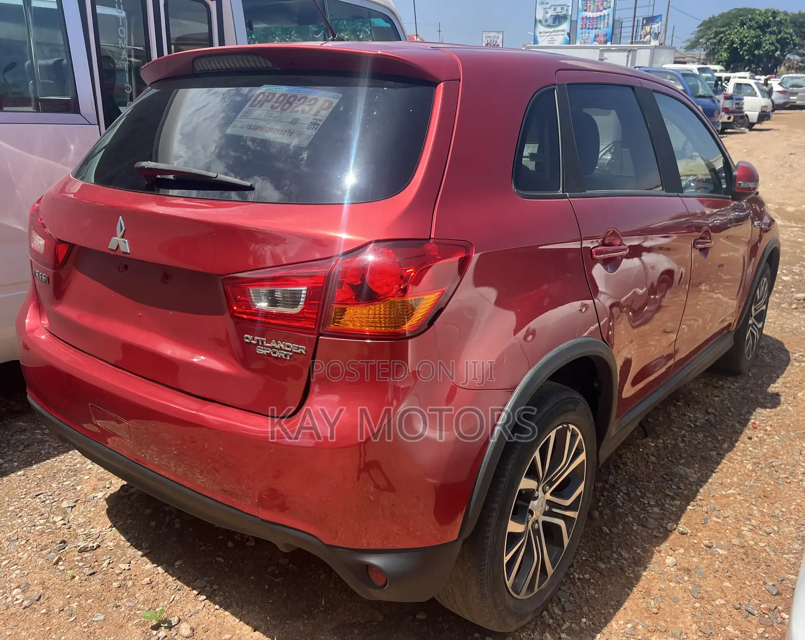 Mitsubishi Outlander SE FWD 2017 Red