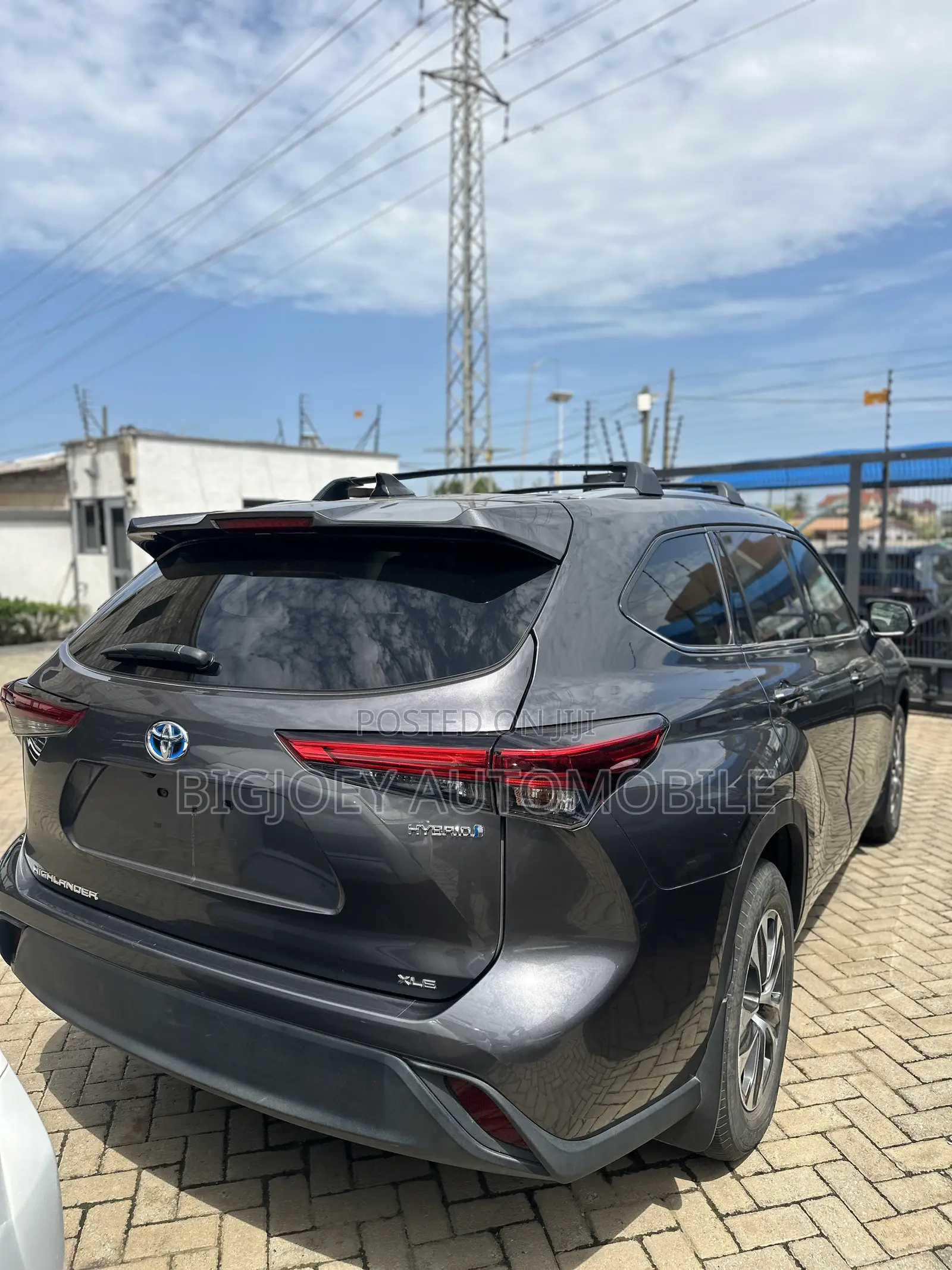 Toyota Highlander XLE 2022 Gray