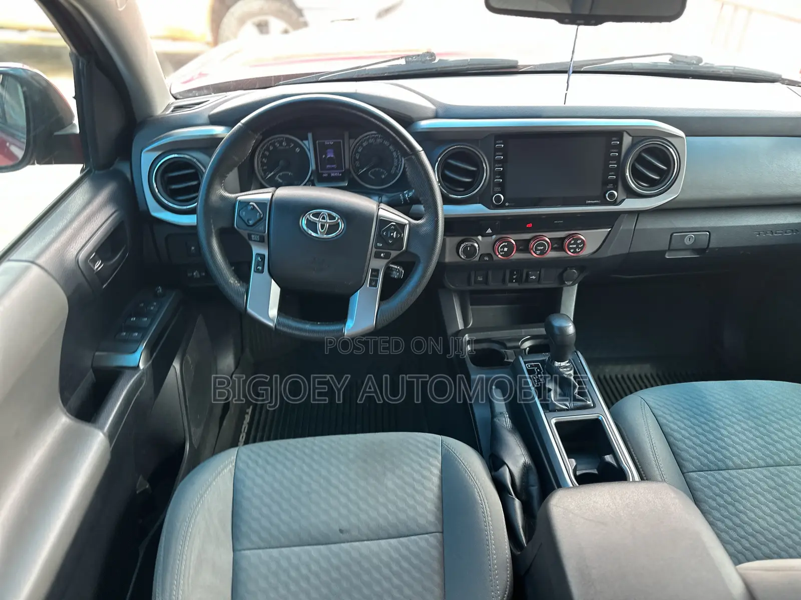 Toyota Tacoma 2020 Red