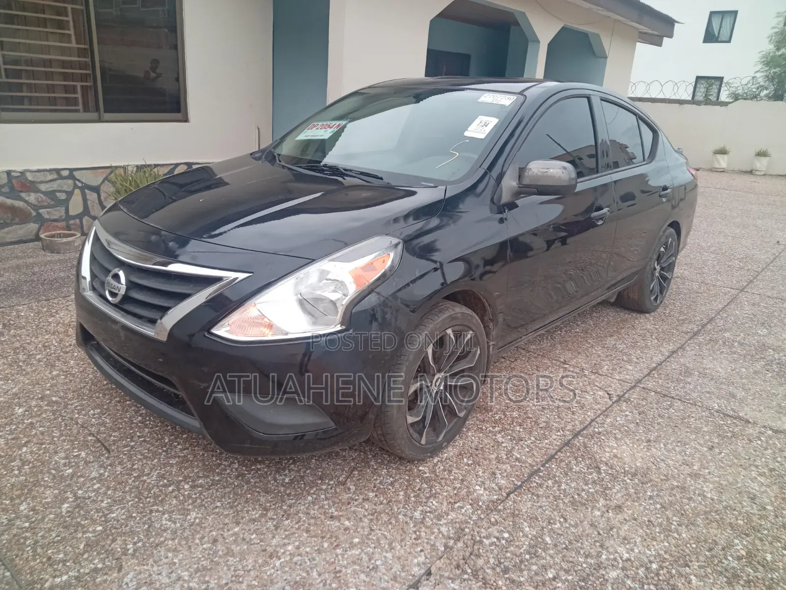 Nissan Versa 2016 Black