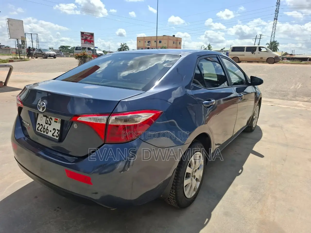 Toyota Corolla LE 4dr Sedan (1.8L 4cyl CVT) 2016 Gray
