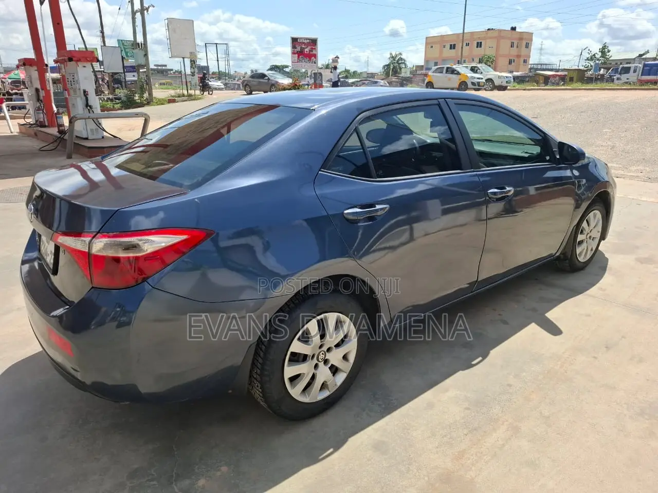 Toyota Corolla LE 4dr Sedan (1.8L 4cyl CVT) 2016 Gray
