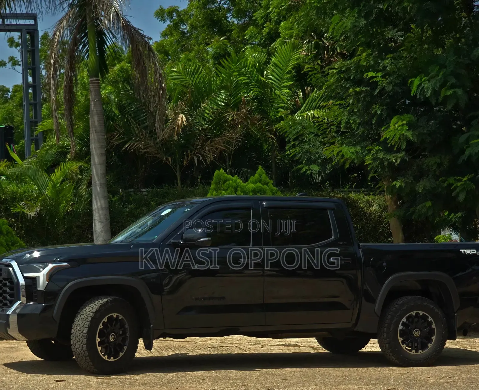 Toyota Tundra 2024 Black