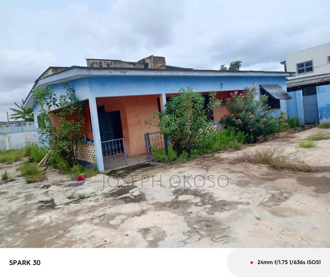 3bdrm House in Little Rock Consult, Dzorwulu for rent