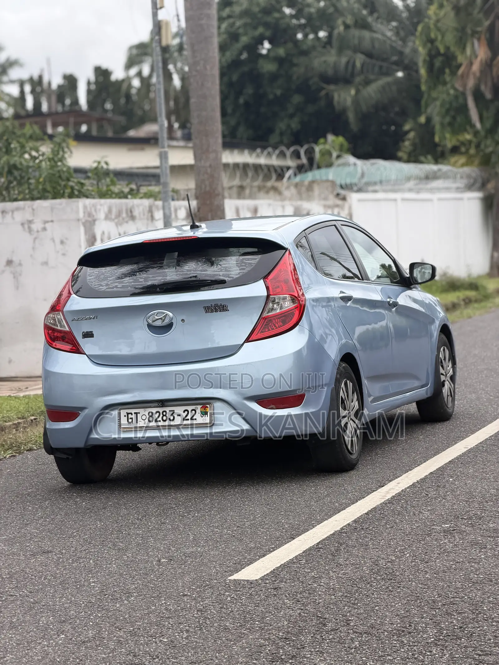 Hyundai Accent SE 4dr Hatchback (1.6L 4cyl 6M) 2014 Blue