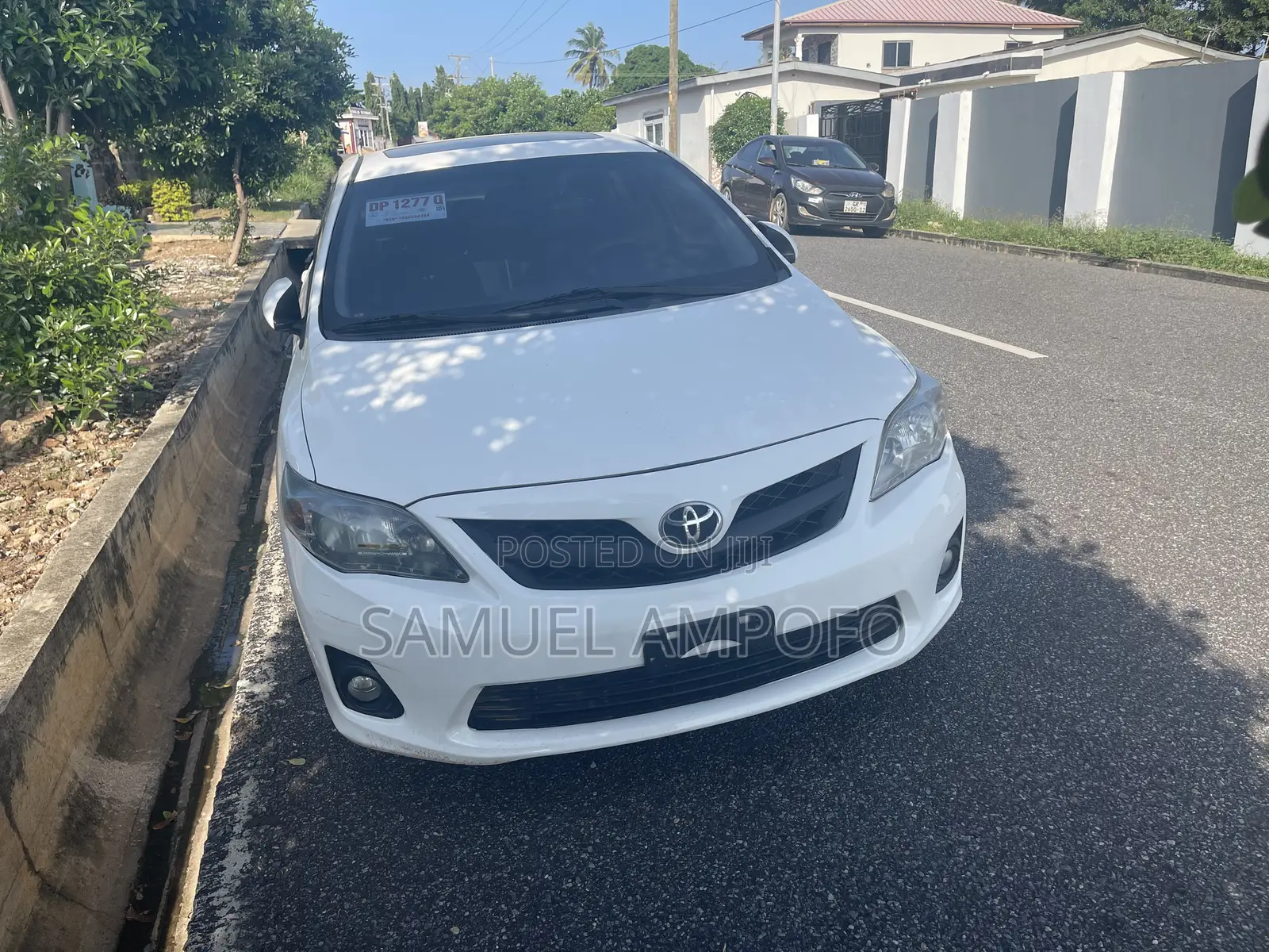 Toyota Corolla Altis 2013 White