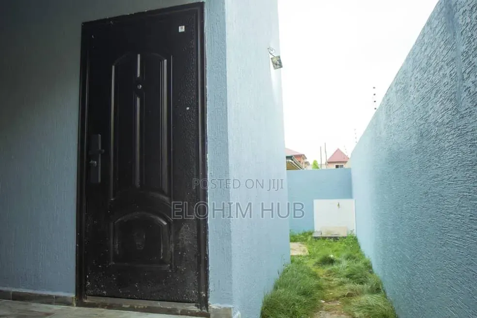 4bdrm House in Oyarifa, Accra Metropolitan for sale