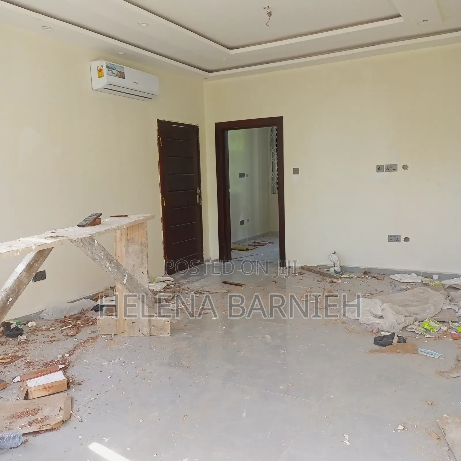 1bdrm Apartment in Helena Estate Agency, Overhead for rent