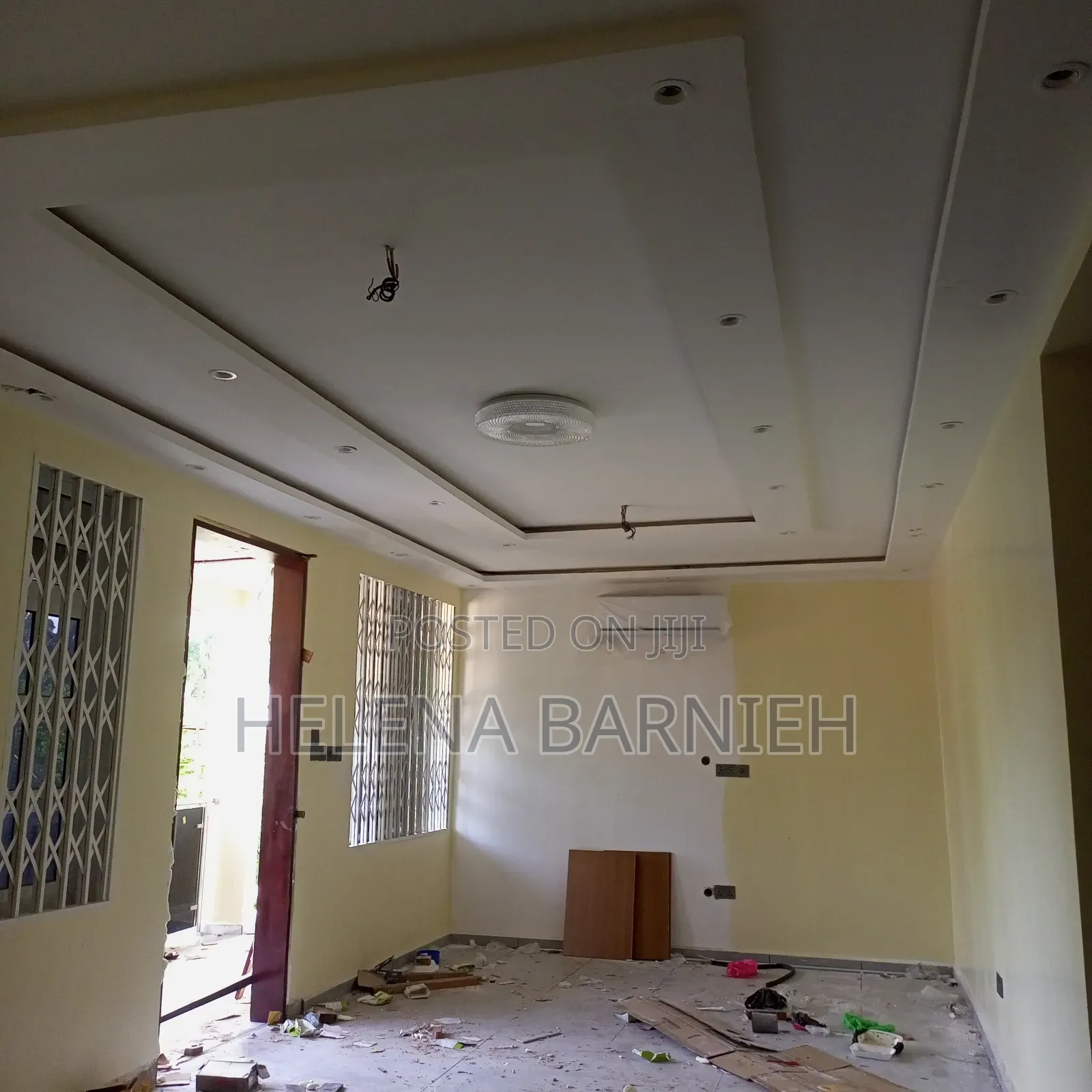 2bdrm Apartment in Helena Estate Agency, Overhead for rent