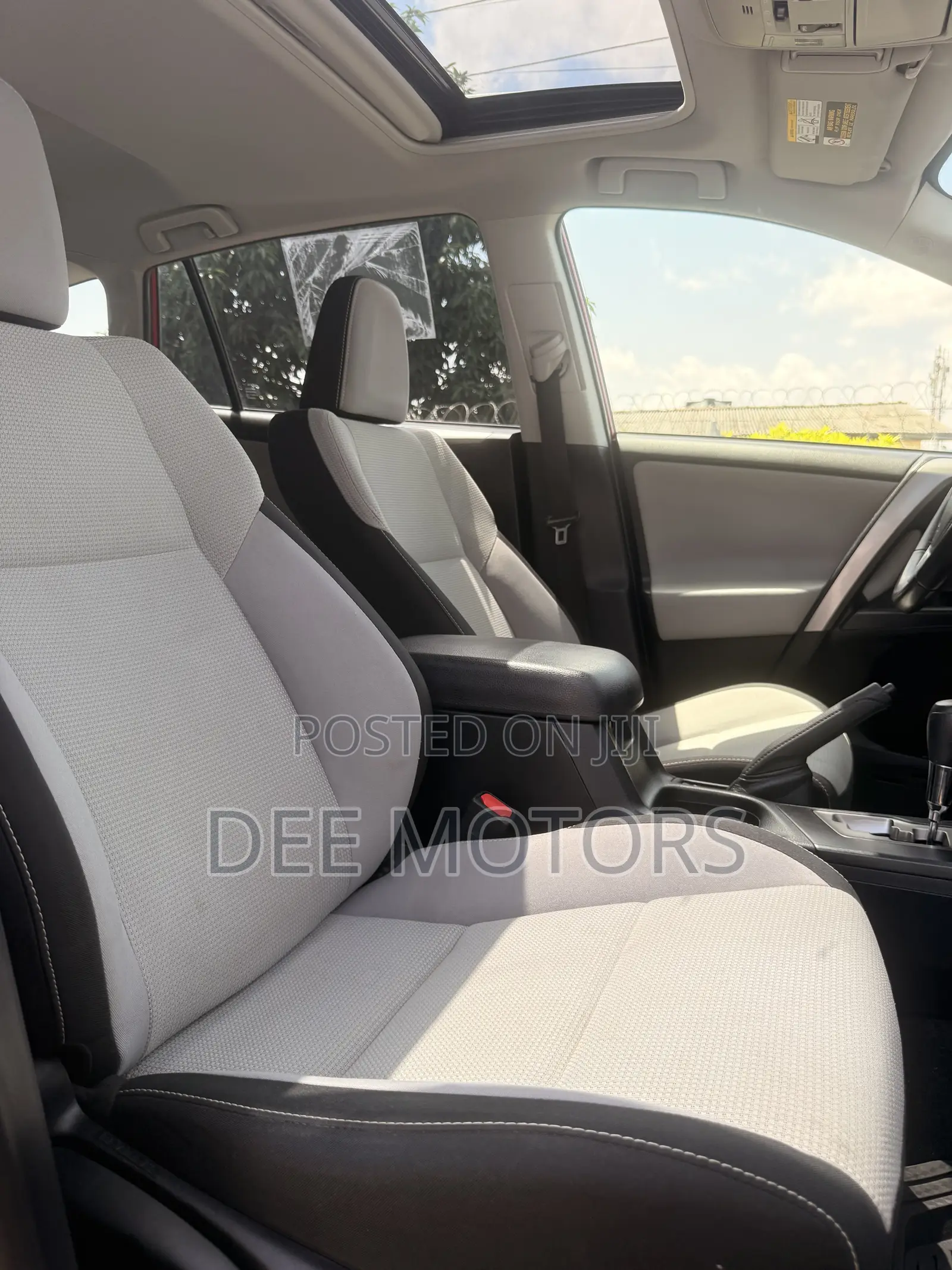 Toyota RAV4 XLE AWD (2.5L 4cyl 6A) 2017 Red