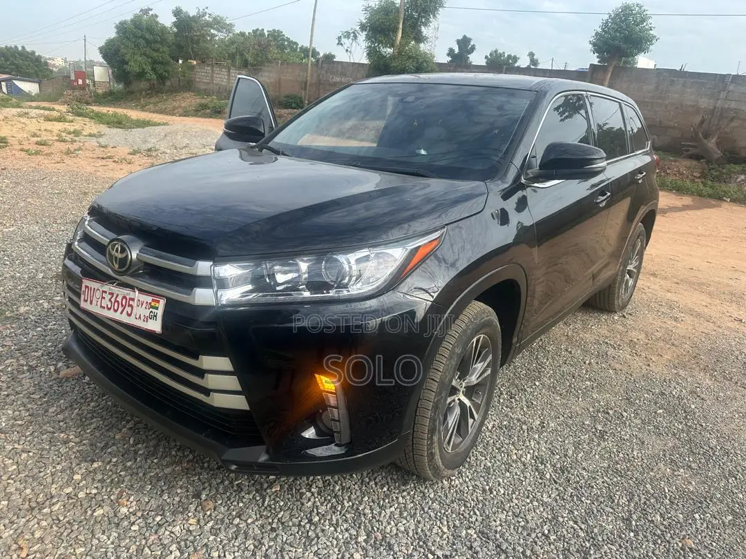 Toyota Highlander LE 2019 Black