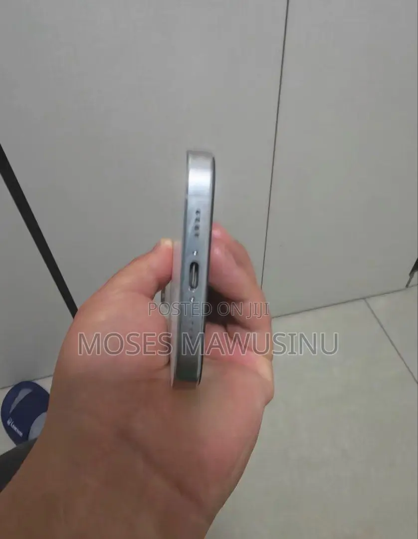 Apple iPhone 16 Pro 128 GB Silver
