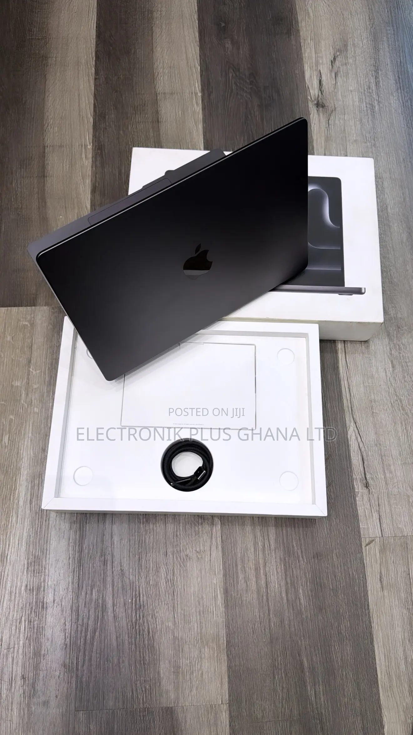 Laptop Apple MacBook Pro 2024 M4 16GB Apple M4 Pro SSD 512GB