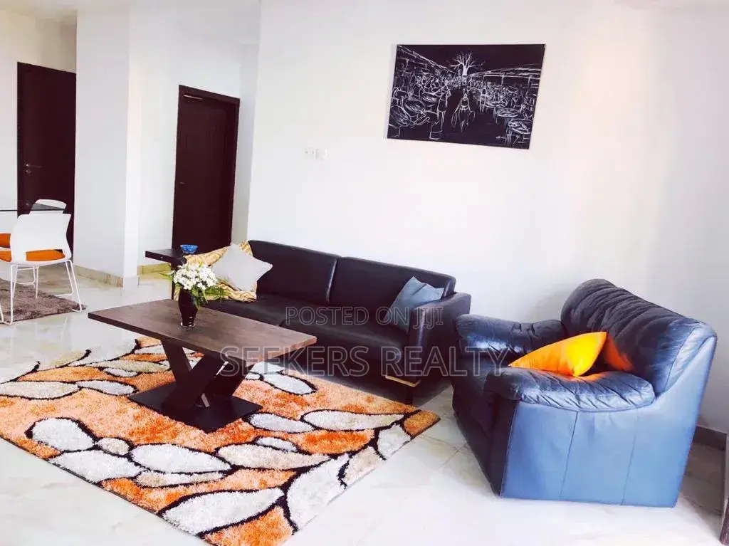 Furnished 3bdrm Apartment in Seekers Realty, Oxford Street for rent