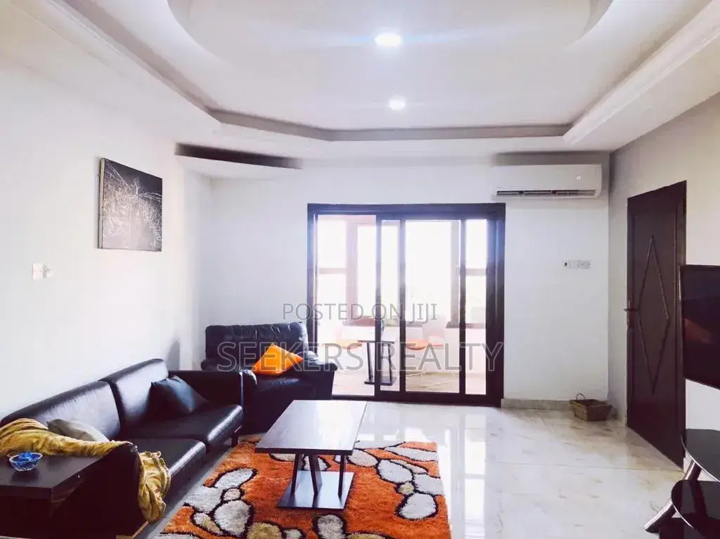 Furnished 3bdrm Apartment in Seekers Realty, Oxford Street for rent