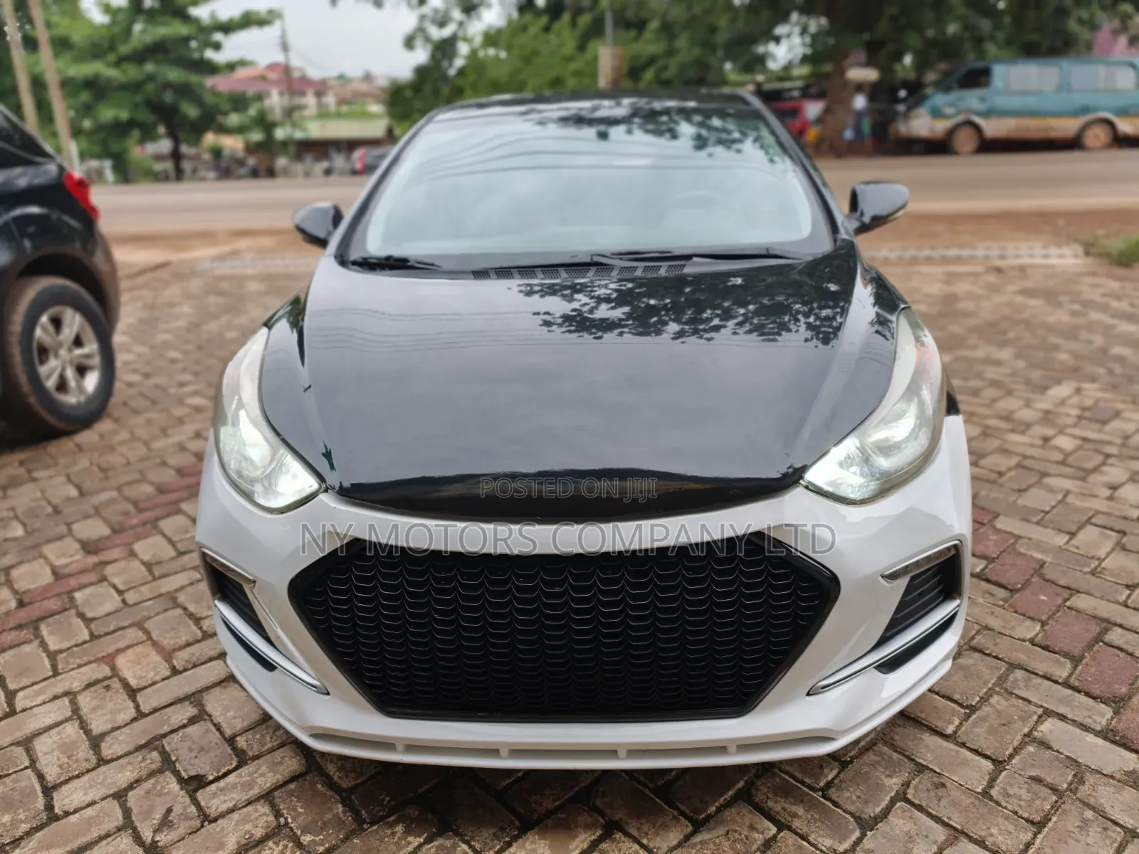 Hyundai Elantra Limited 2012 Black