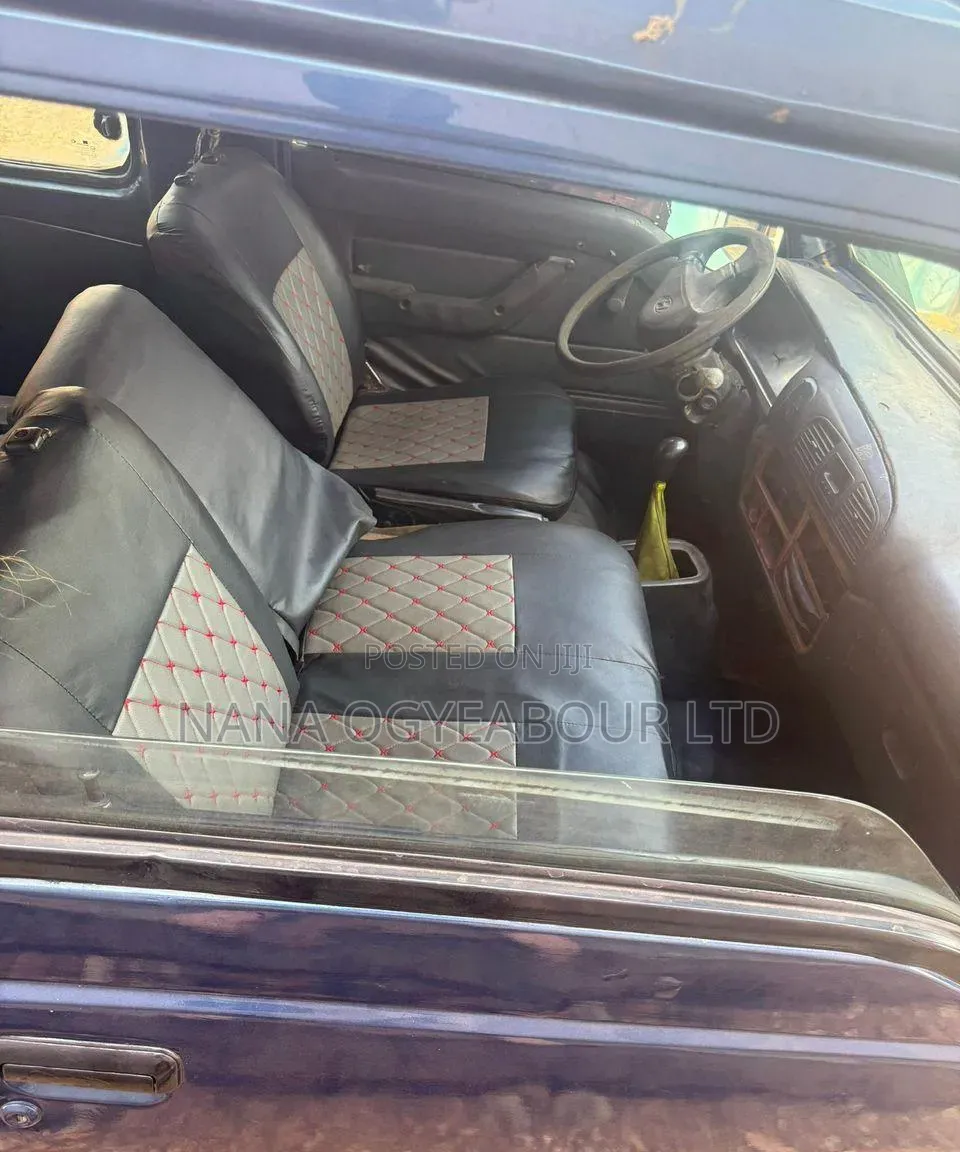 Hyundai H-100 2004 Blue