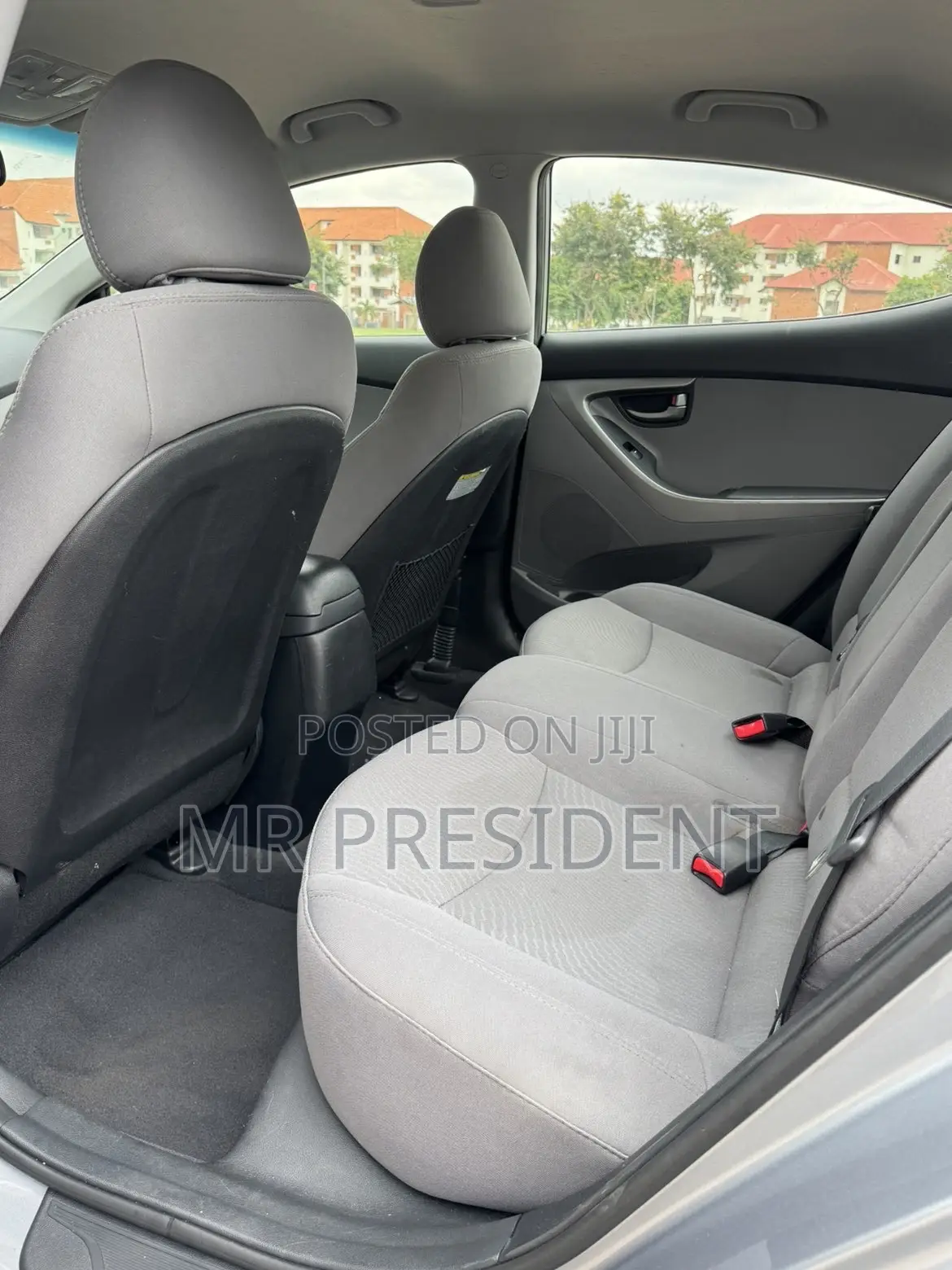 Hyundai Elantra SE Sedan FWD (1.8L 4cyl 6M) 2016 Silver
