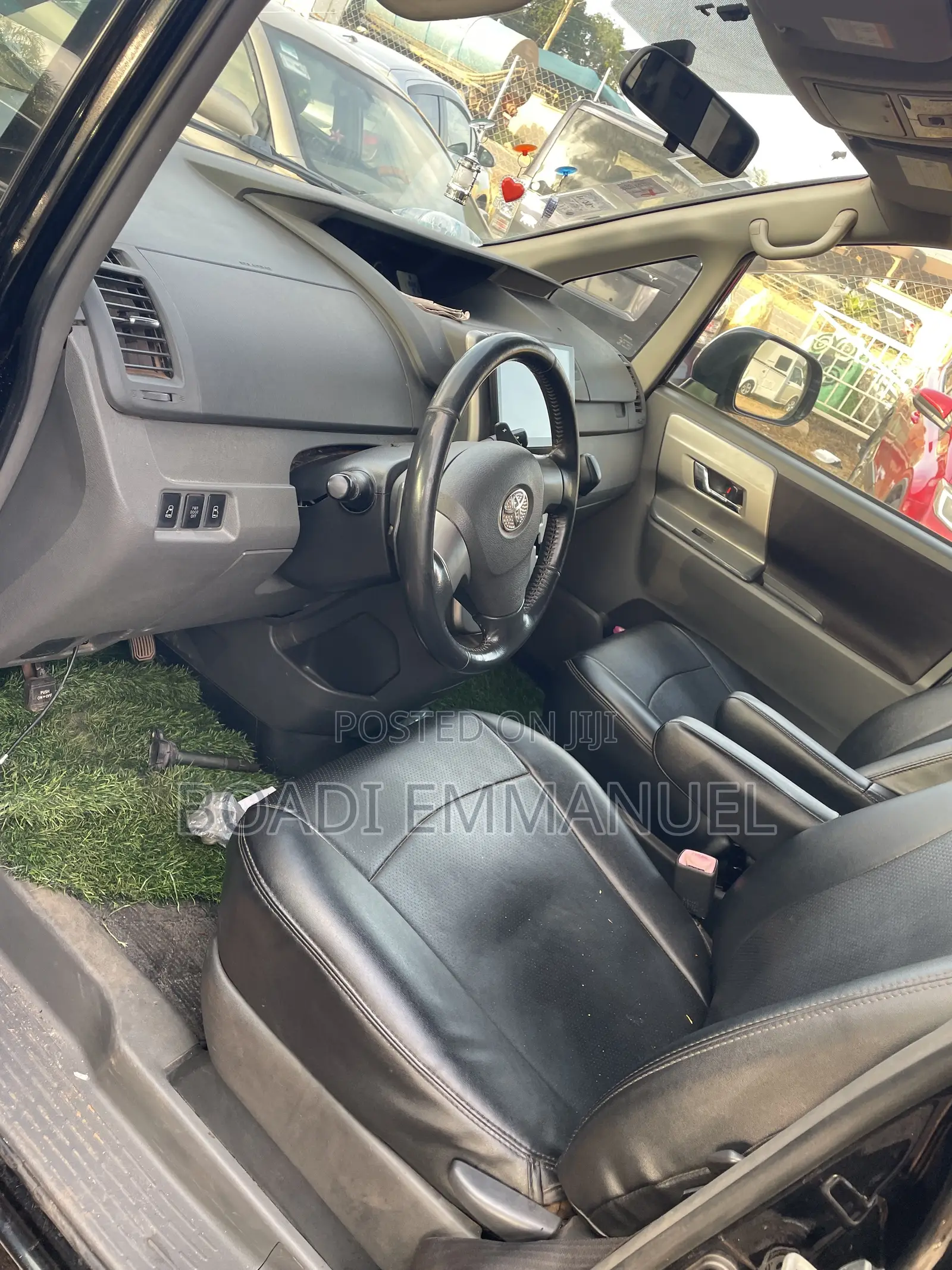 Toyota Voxy 2009 Black