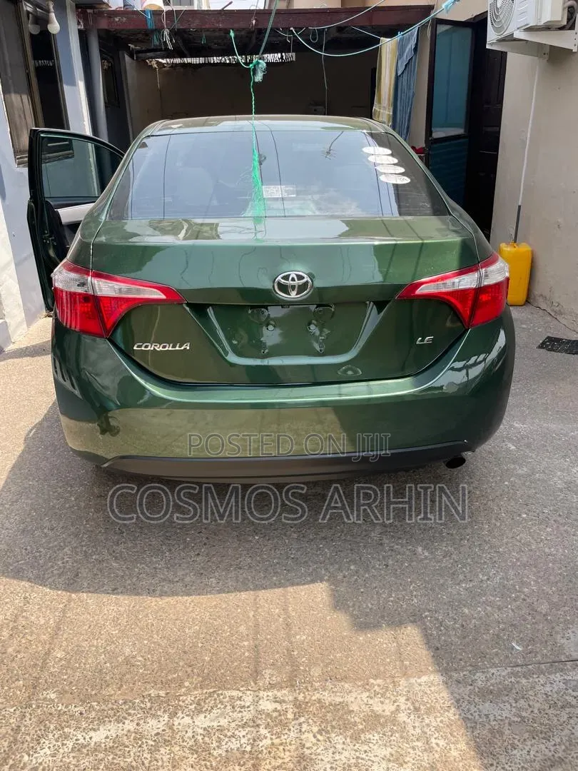 Toyota Corolla 2016 Green