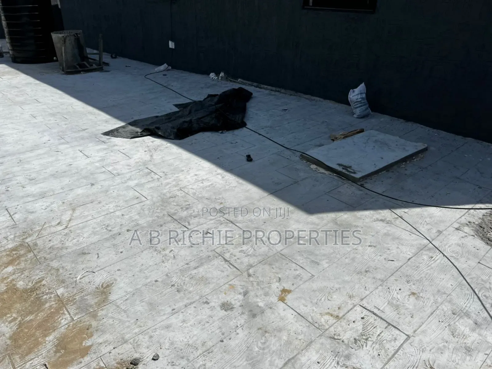 3bdrm Bungalow in Ab Richie Properties, Baatsona Total for sale