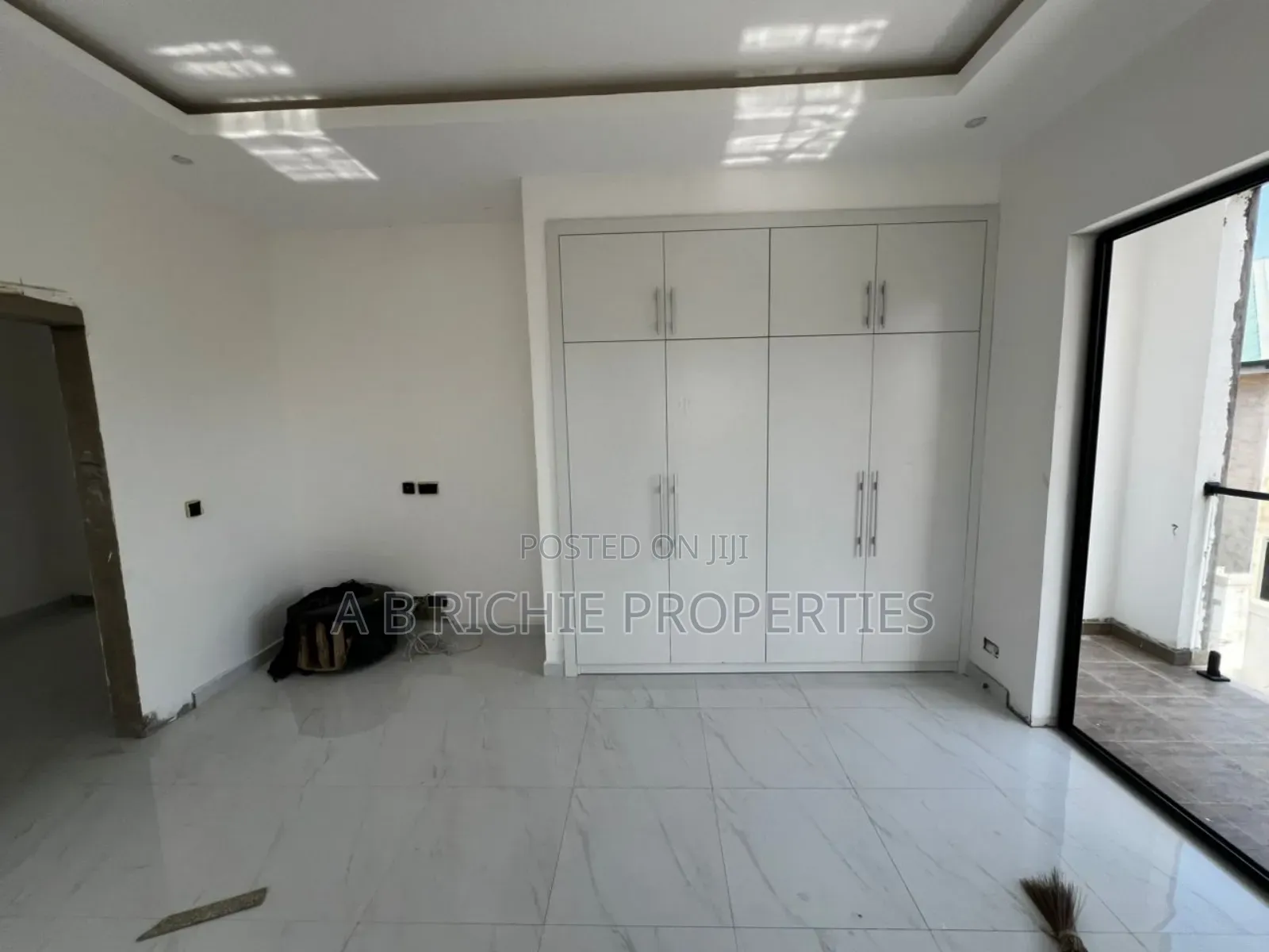 3bdrm House in Ab Richie Properties, Baatsona Total for sale