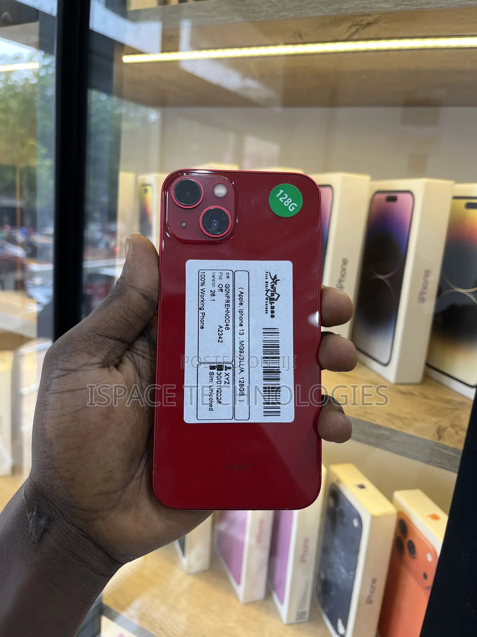 Apple iPhone 13 128 GB Red